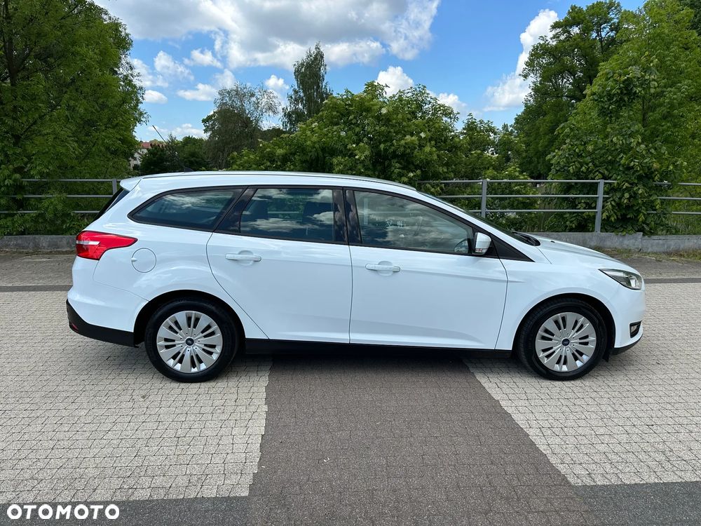 Ford Focus 1.5 TDCi ECOnetic 88g Start-Stopp-System Titanium - 5
