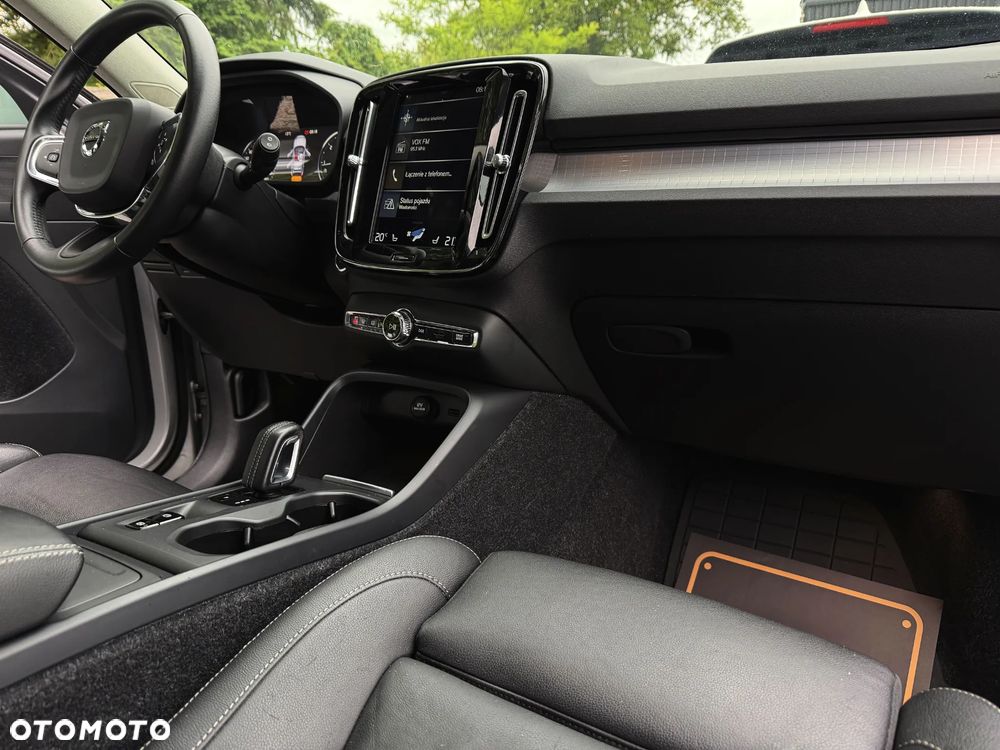 Volvo XC 40 D4 SCR AWD Momentum - 15