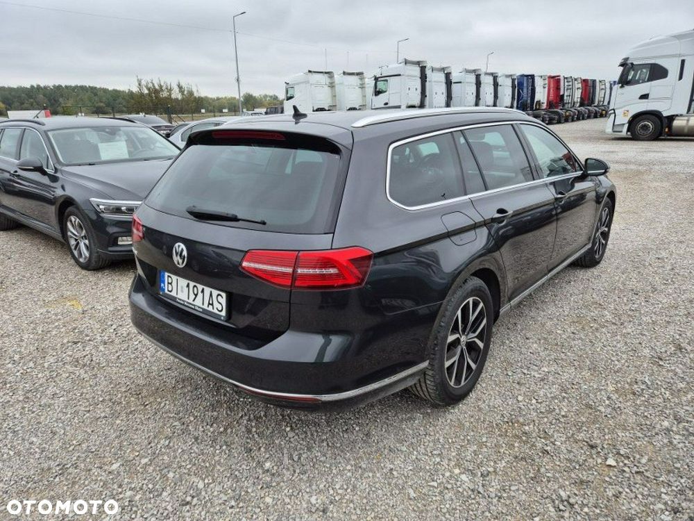 Volkswagen Passat - 6