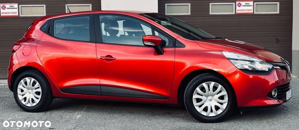 Renault Clio - 32