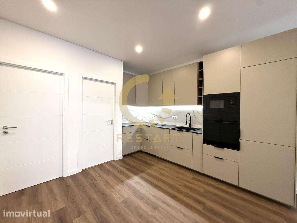 Apartamento T1+1 Totalmente Remodelado  Ermesinde - Grande imagem: 3/29