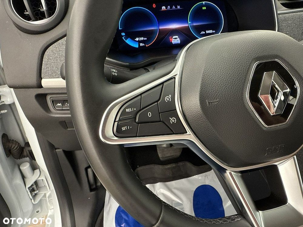 Renault Zoe - 25
