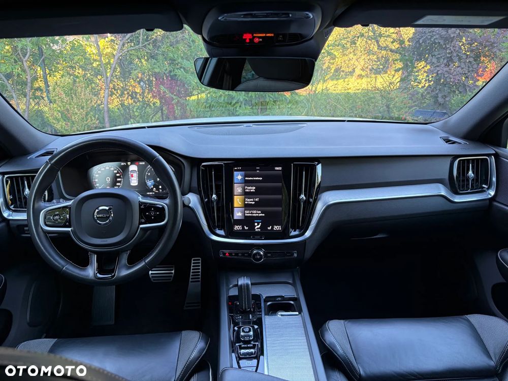 Volvo S60 B4 B R-Design - 22