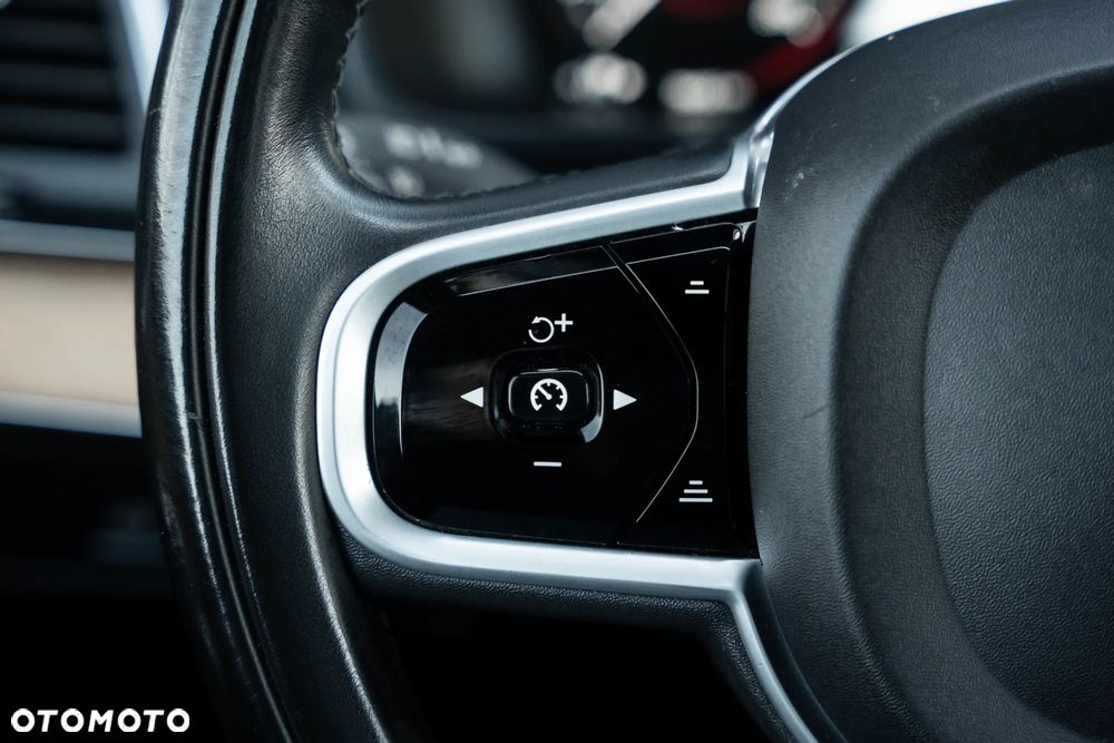 Volvo XC 90 T6 AWD Momentum - 17