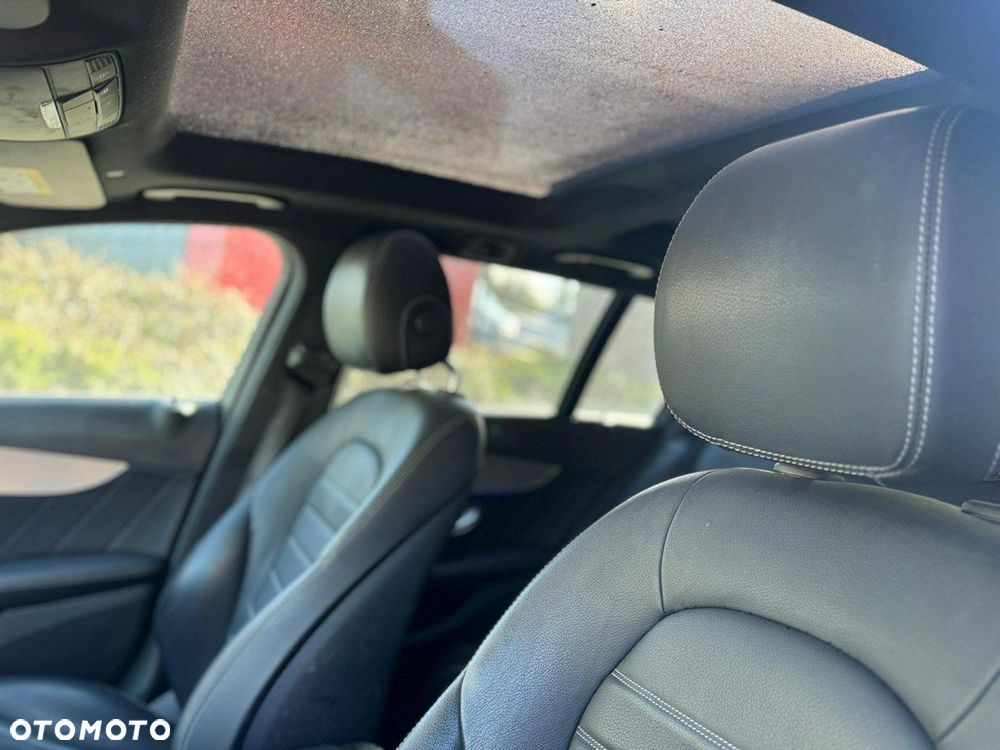 Mercedes-Benz Klasa C 220 d 4Matic 9G-TRONIC AMG Line - 13