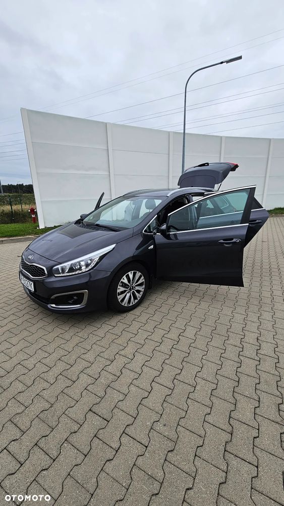 Kia Ceed - 5