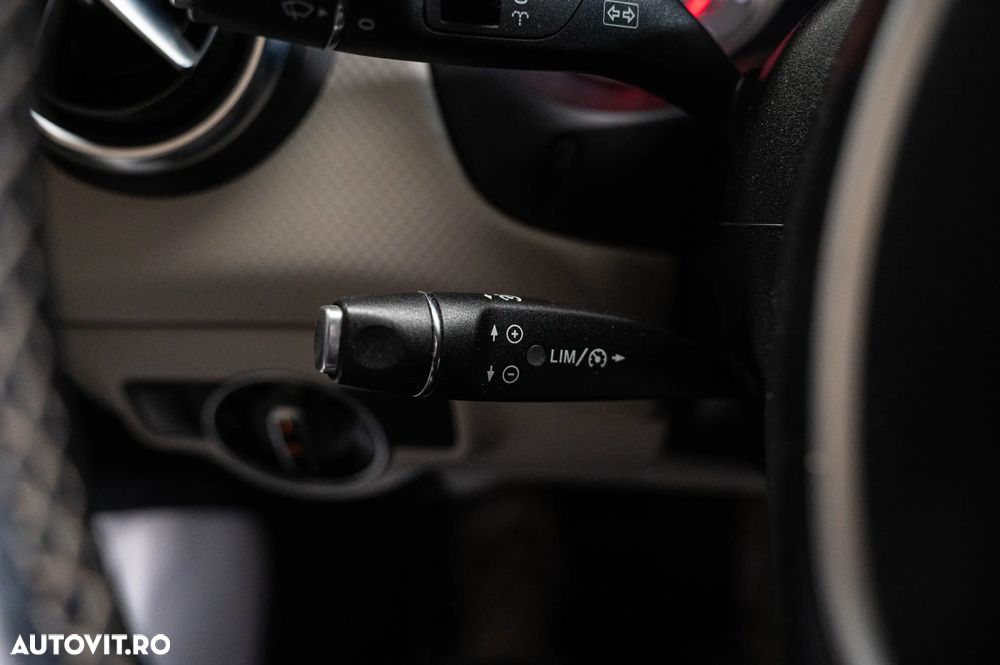 Mercedes-Benz A 180 CDI BlueEfficiency 7G-DCT - 21