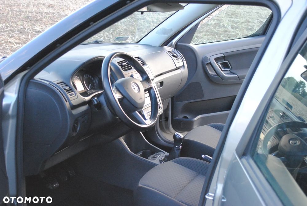 Skoda Roomster 1.4 16V Elegance - 6