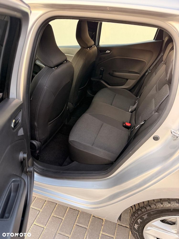 Renault Clio - 20
