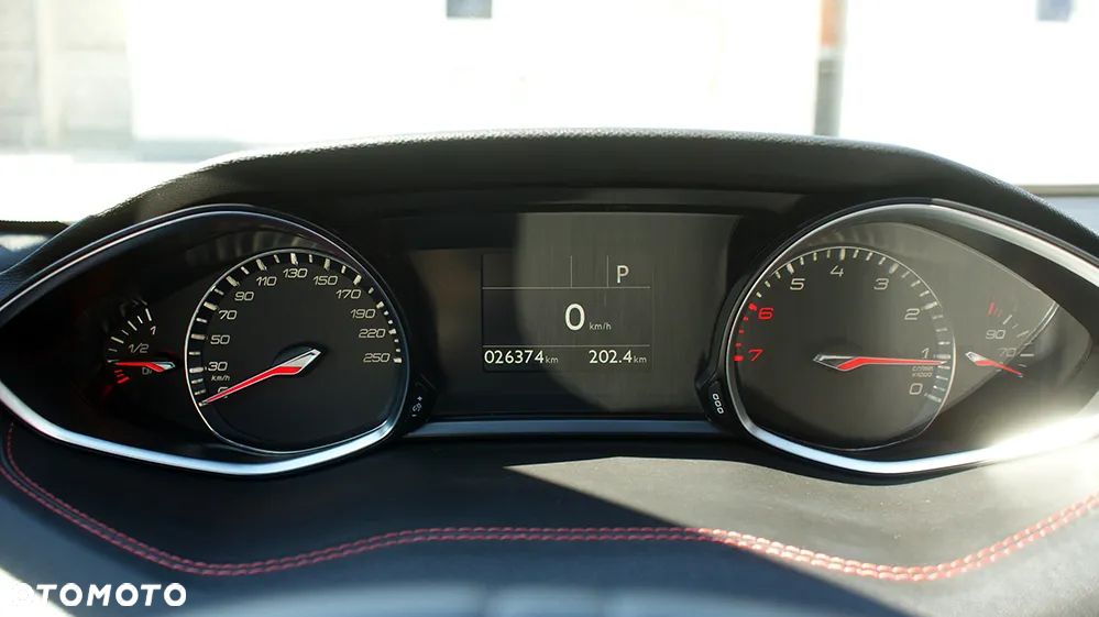 Peugeot 308 1.2 PureTech GPF GT S&S EAT8 - 15