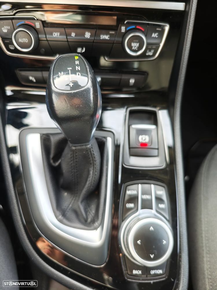 BMW 216 Active Tourer d Aut. Luxury Line - 18