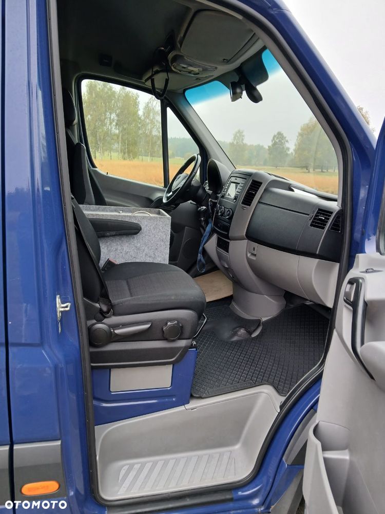 Mercedes-Benz Sprinter - 8