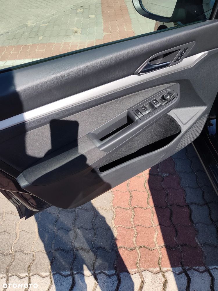 Volkswagen Golf - 12