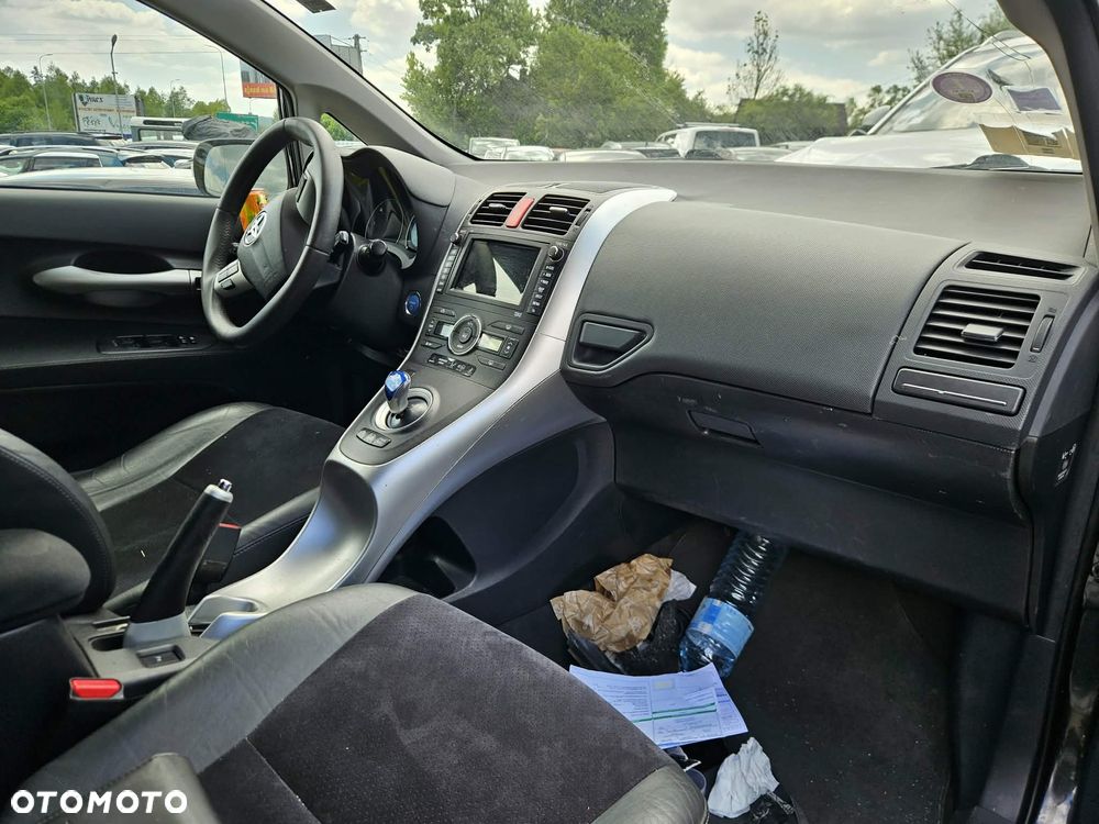 Toyota Auris 1.8 HSD Luna - 6