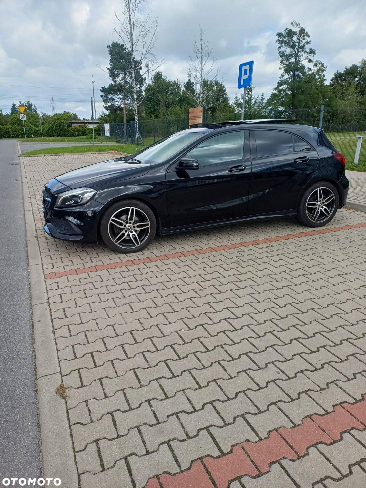 Mercedes-Benz Klasa A 200 CDI 4Matic 7G-DCT AMG Line - 7