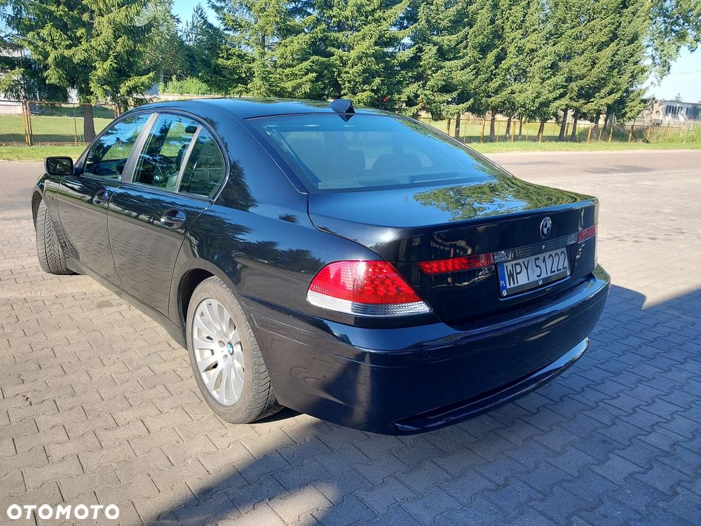 BMW Seria 7 - 27