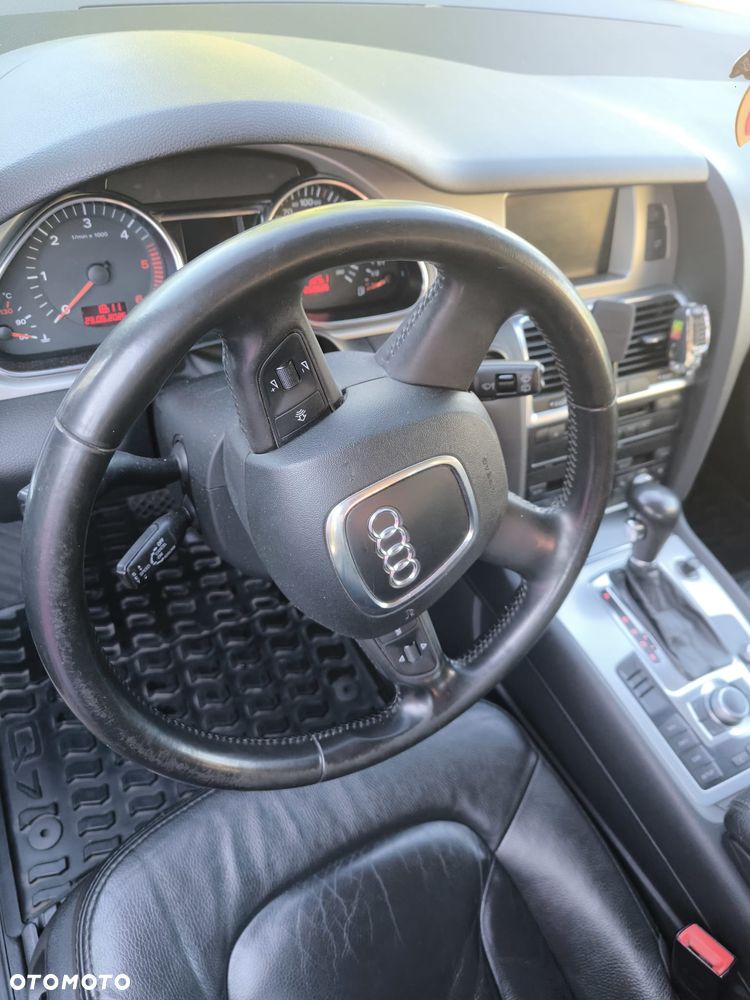Audi Q7 - 12