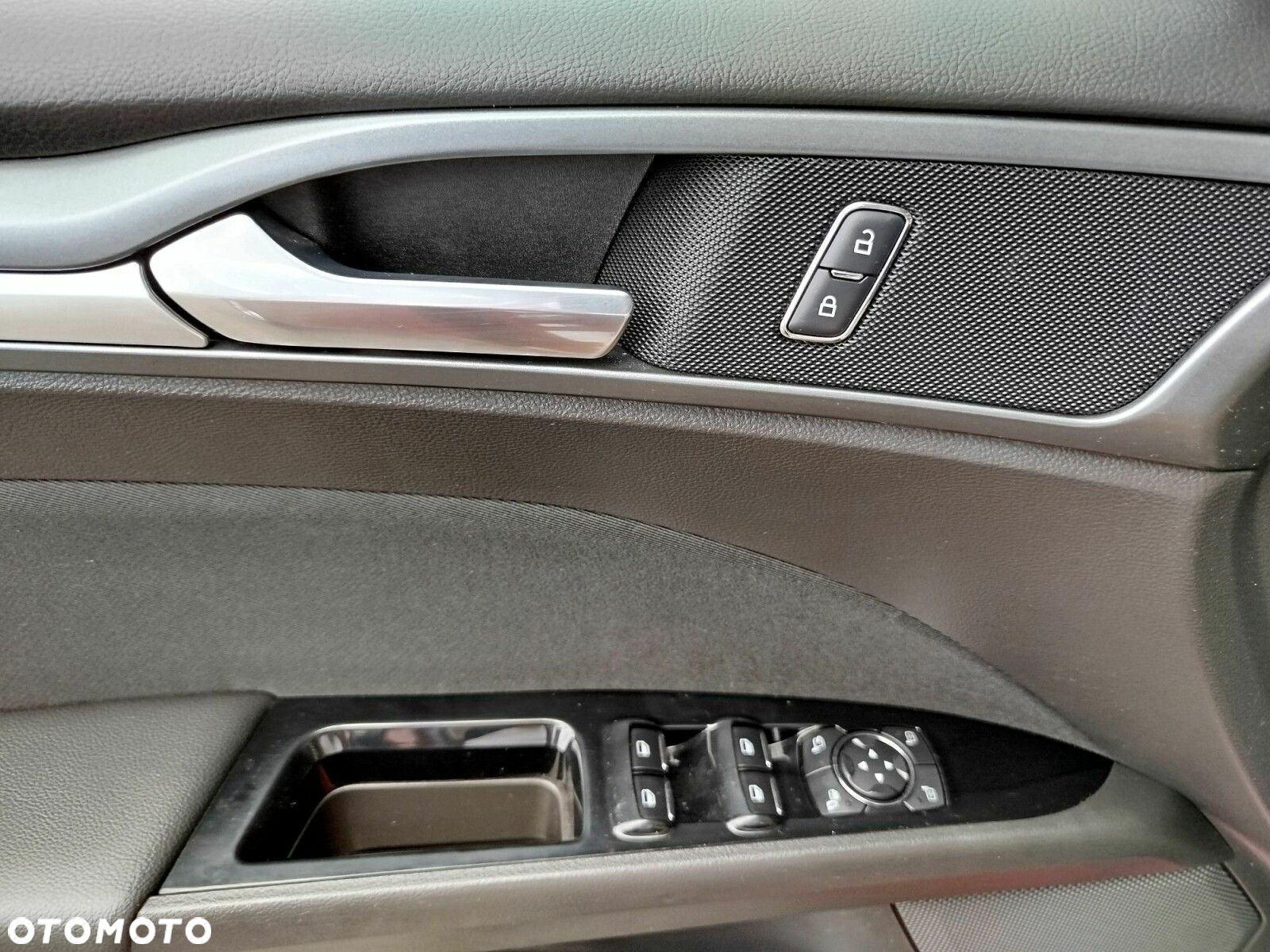 Ford Mondeo 1.5 EcoBoost Titanium - 25
