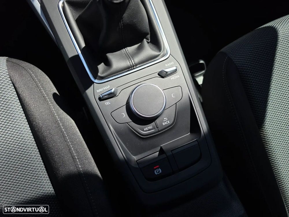 Audi Q2 1.6 TDI Design - 20