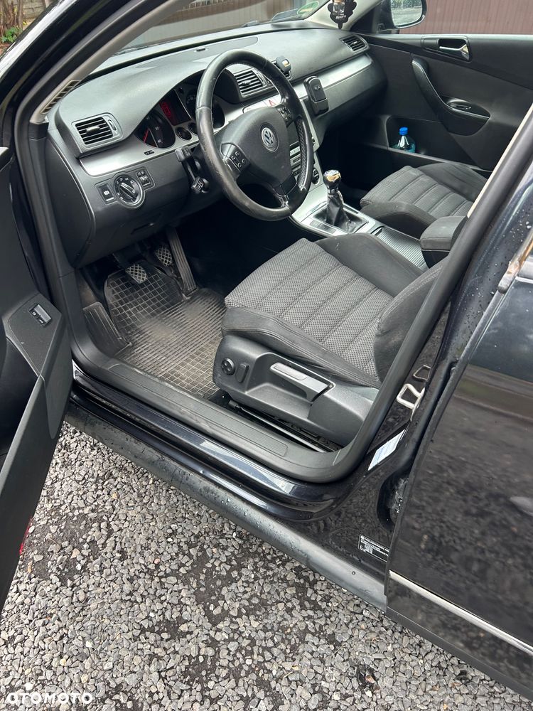 Volkswagen Passat 2.0 TDI Comfortline - 7
