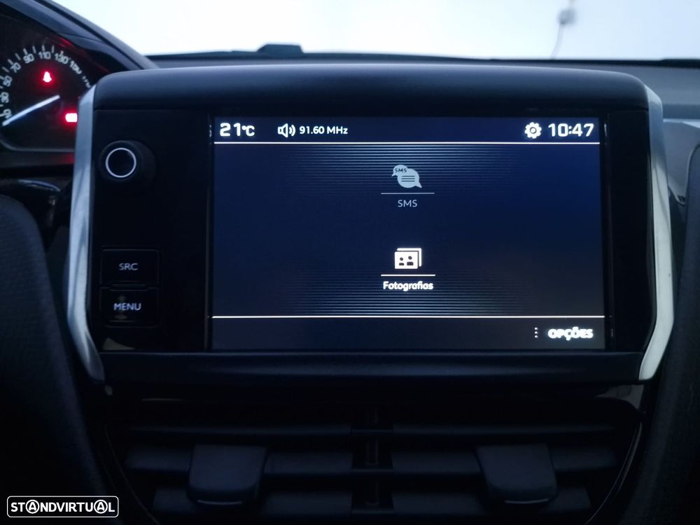 Peugeot 2008 1.6 BlueHDi Style - 36