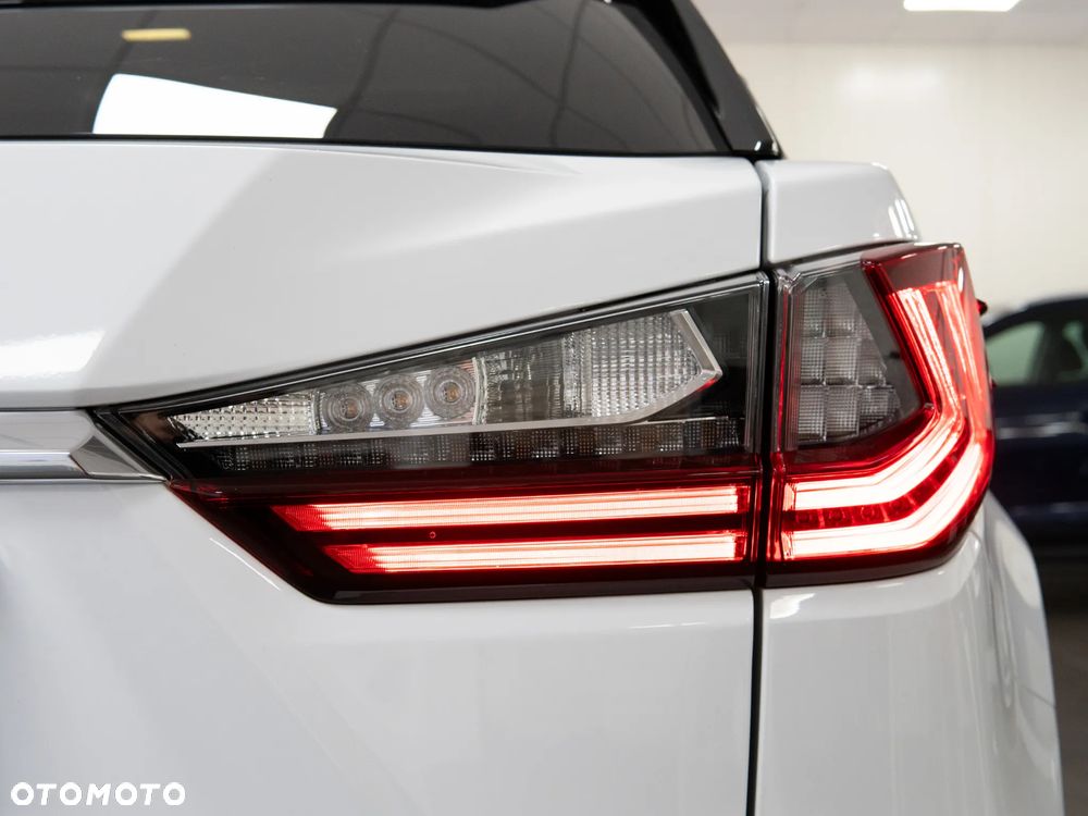 Lexus RX 200t / 300 F Sport - 11