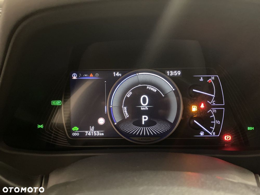 Lexus UX - 13
