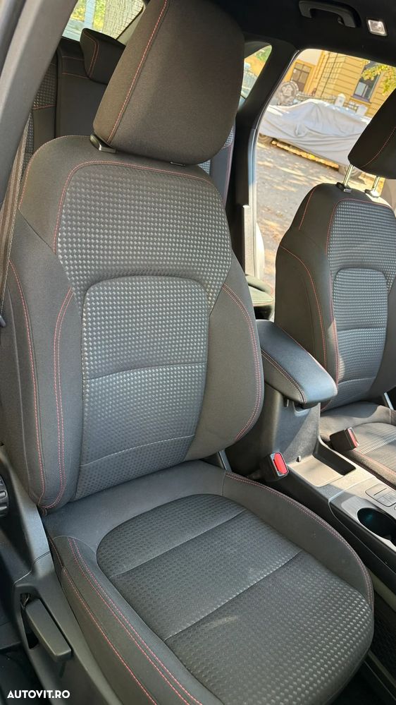 Ford Kuga 1.5 EcoBlue A8 FWD ST Line - 11