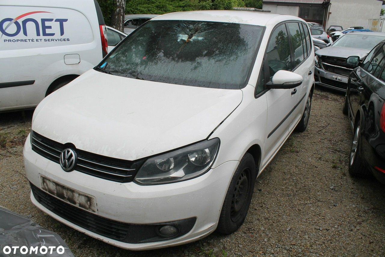 Volkswagen Touran - 4