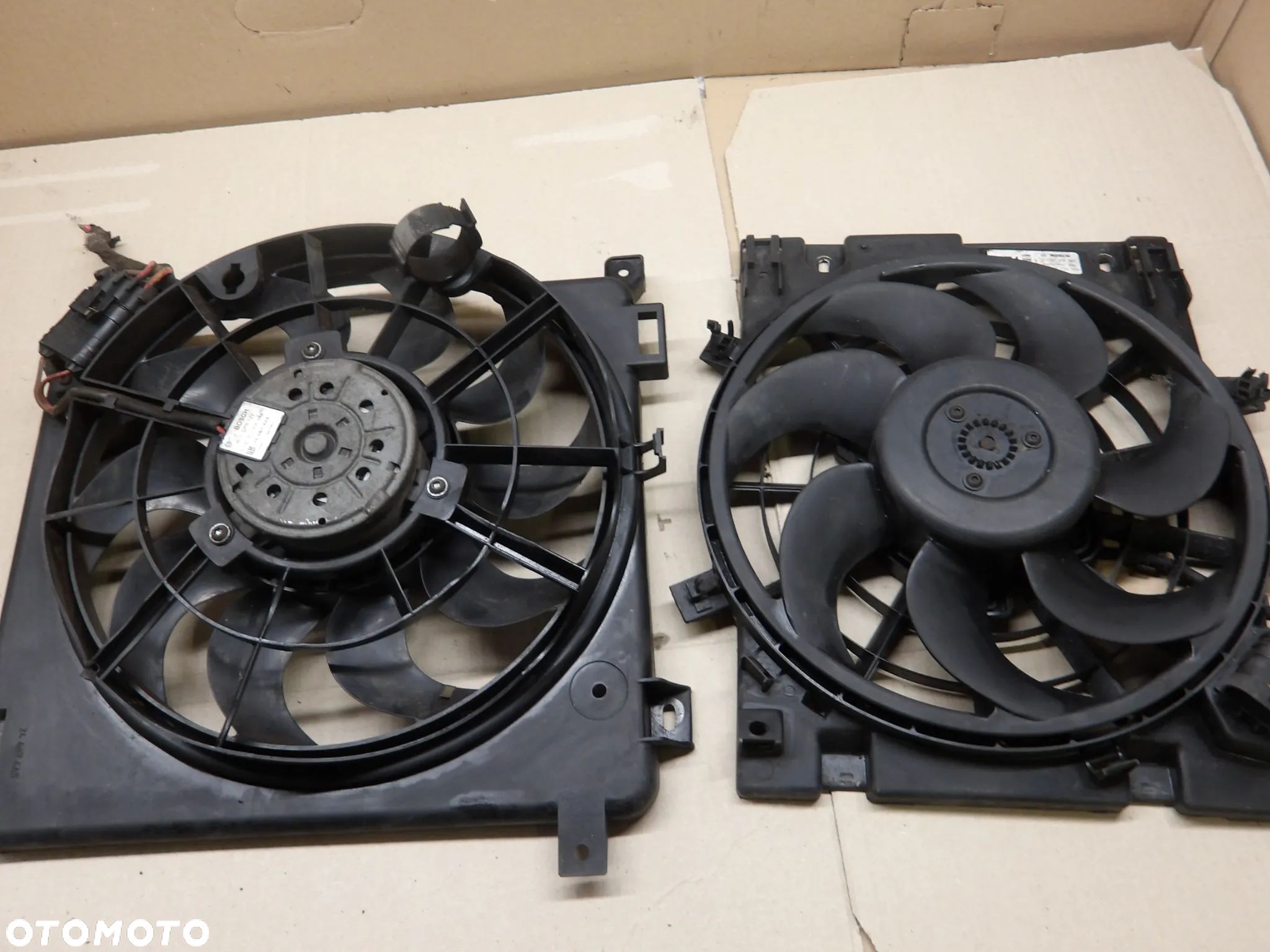 OPEL ASTRA III H HB 5D 1.9D HB 5D WENTYLATOR KLIMATYZACJI 13132559 - 1