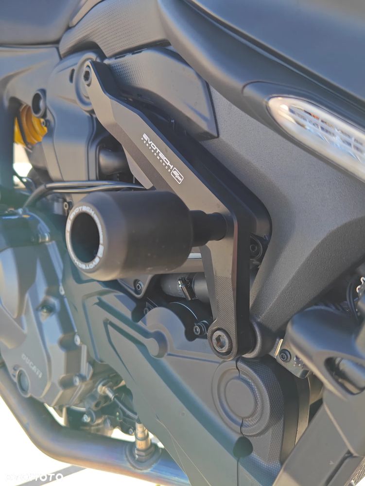 Ducati Monster - 5