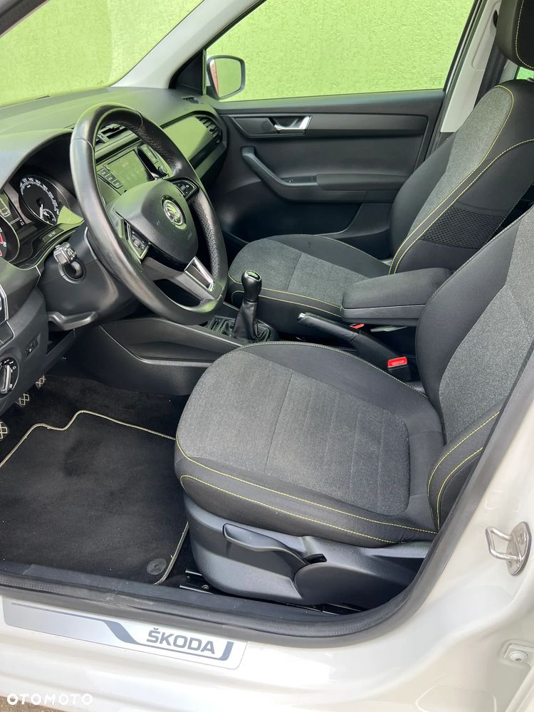 Skoda Fabia - 10