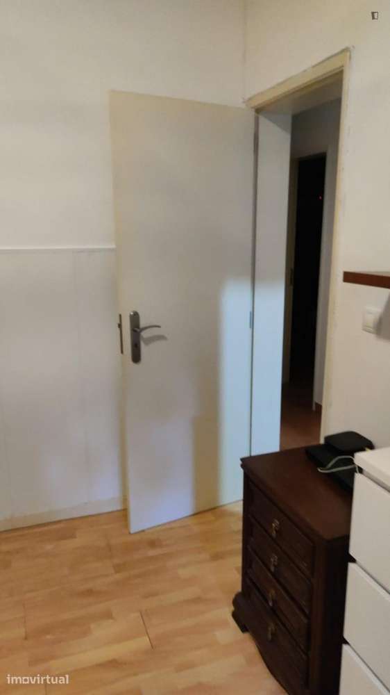 Quarto - localizado em Arroios Lisbon - Grande imagem: 4/11