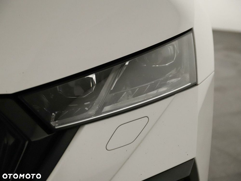 Skoda Octavia 2.0 TDI RS DSG - 11