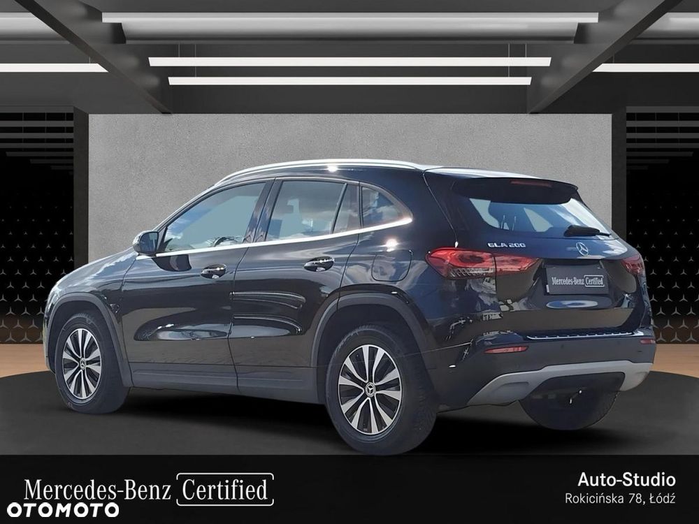 Mercedes-Benz GLA - 5