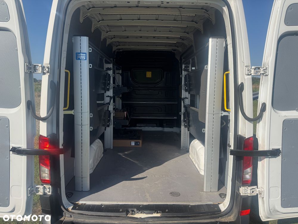 Volkswagen Crafter 2,0 tdi LED, TEMPOMAT , SORTIMO - 9