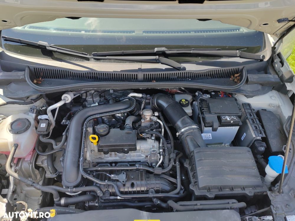 Volkswagen Taigo 1.0 TSI DSG Style - 2