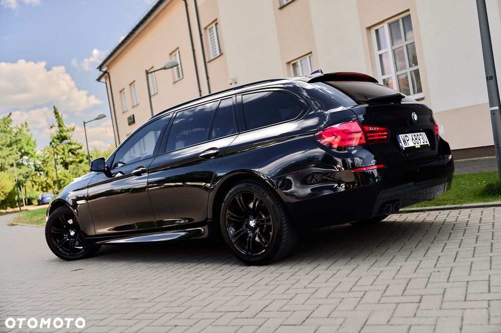BMW Seria 5 530d xDrive - 10