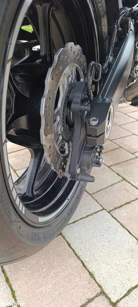 Kawasaki Ninja 1000 SX - 23