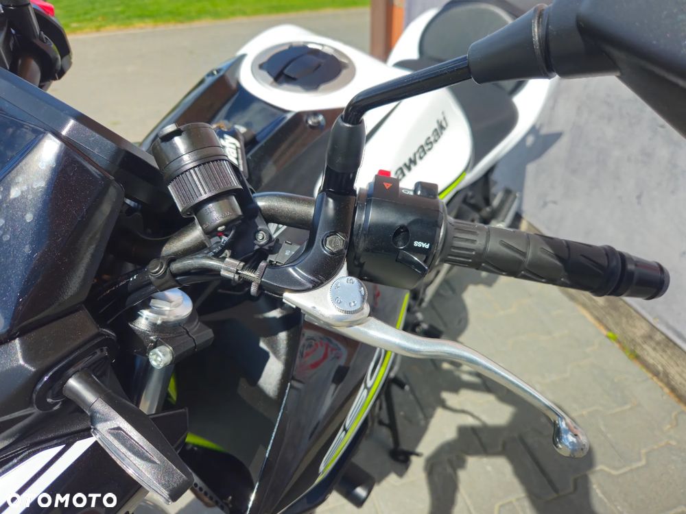 Kawasaki Z 650 - 24