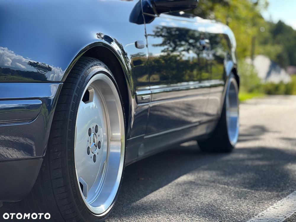 Mercedes-Benz CLK - 37