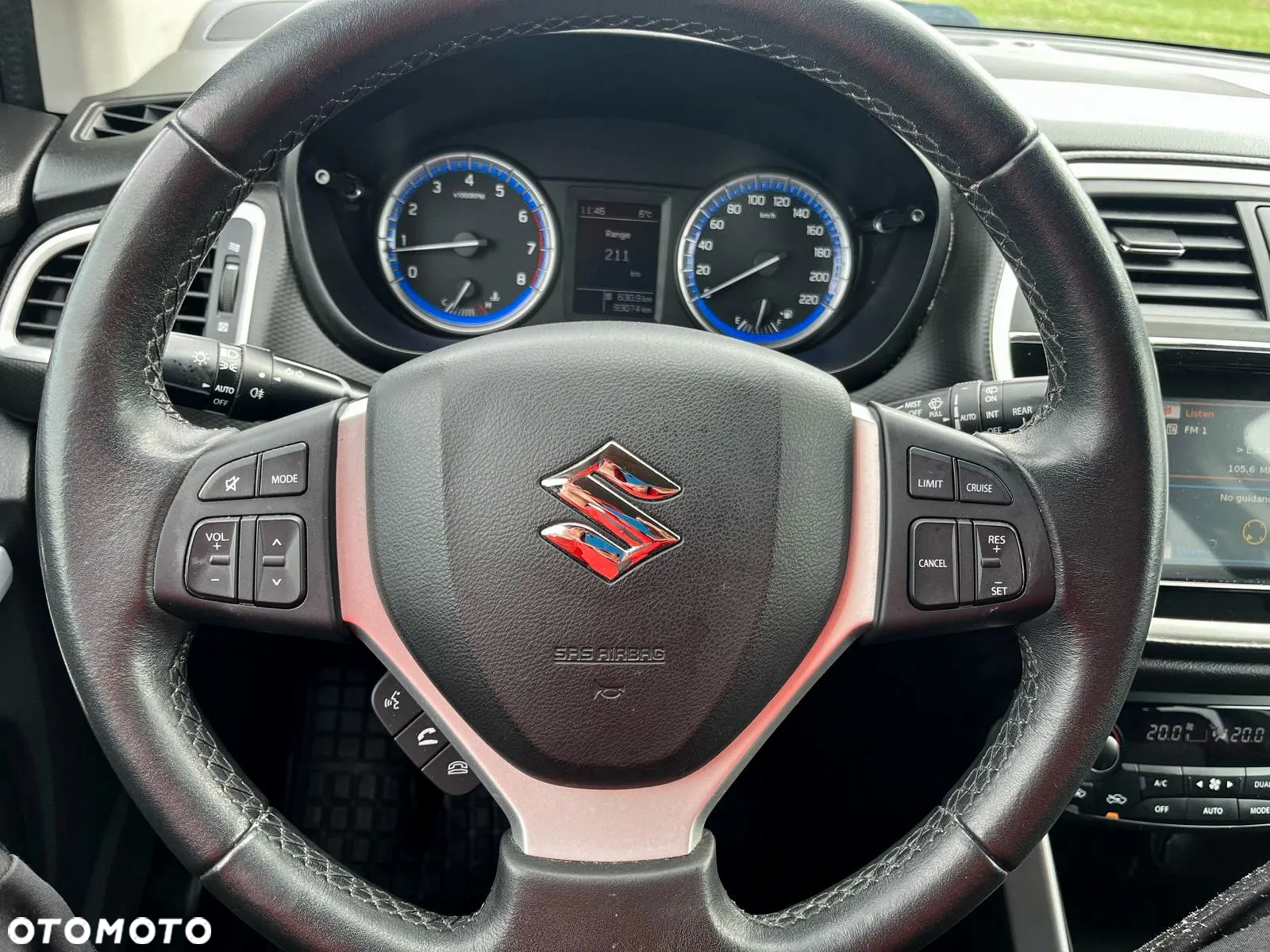 Suzuki SX4 1.6 Premium - 8