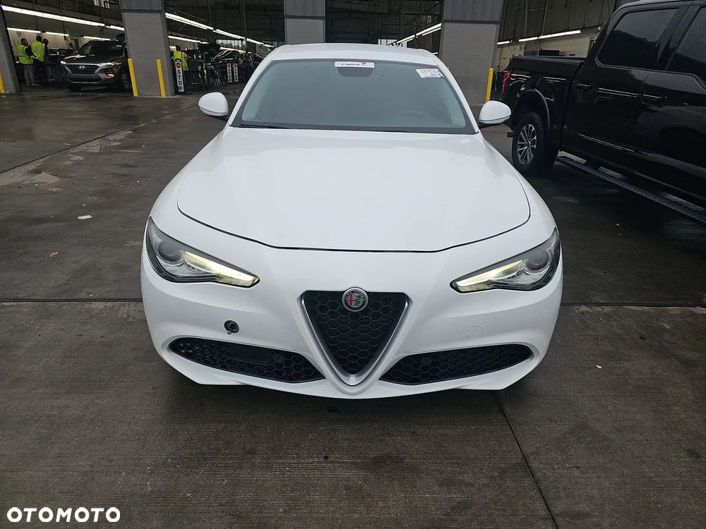 Alfa Romeo Giulia 2.0 Turbo TI Q4 - 3
