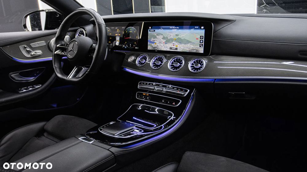 Mercedes-Benz Klasa E 220 d 4-Matic AMG - 22