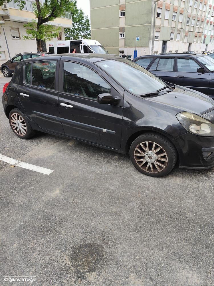 Renault Clio 1.5 dCi Dynamique Luxe - 3