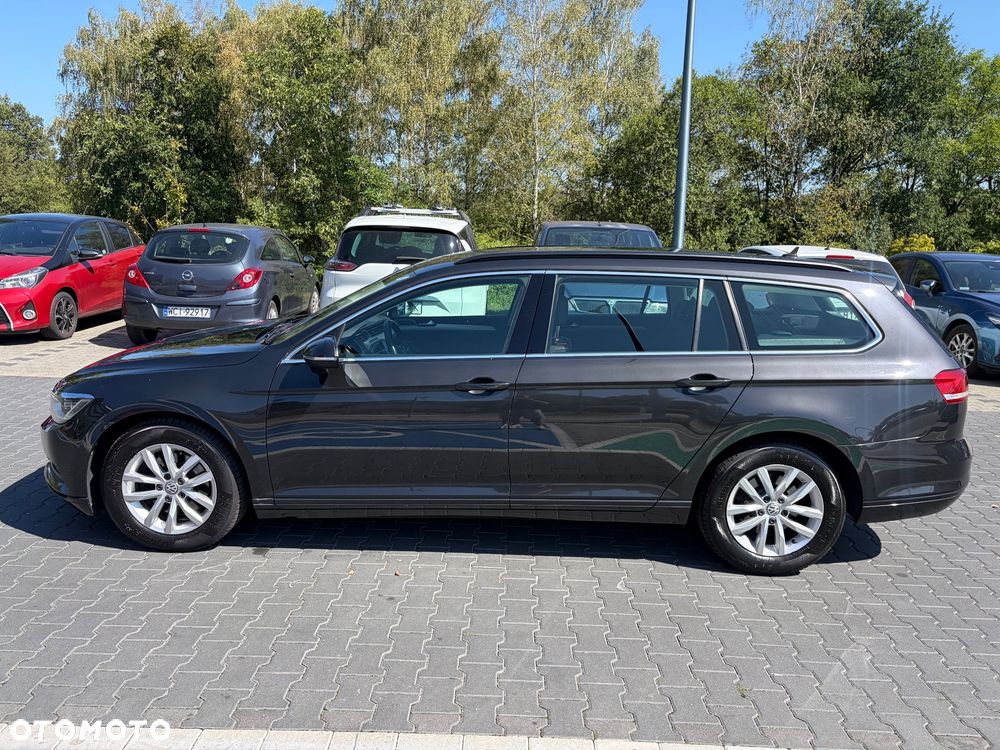 Volkswagen Passat 2.0 TDI BMT Trendline - 8