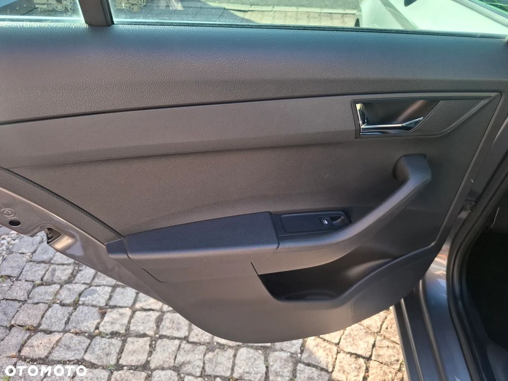 Skoda Fabia 1.0 TSI Ambition Plus - 28