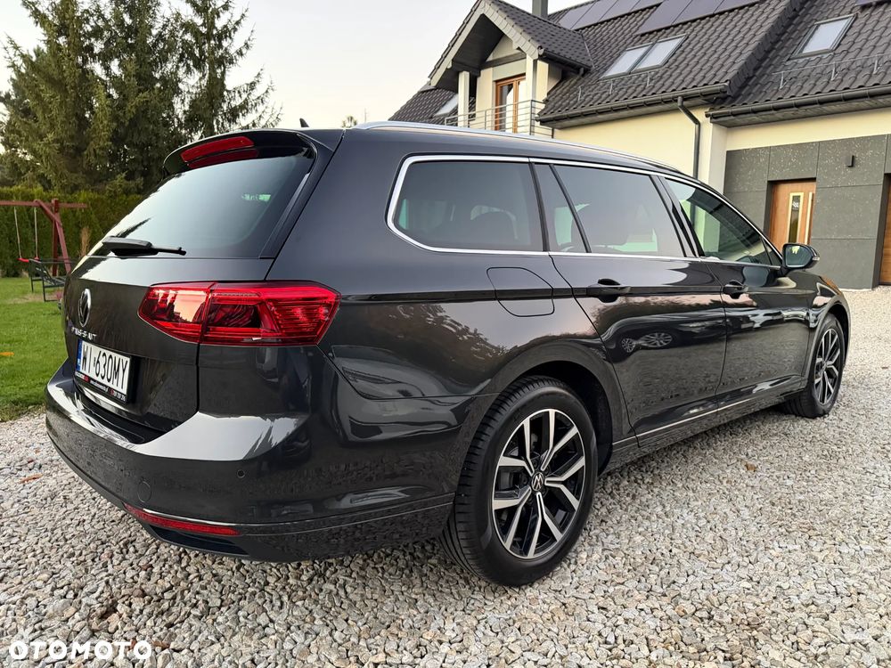 Volkswagen Passat Variant 2.0 TDI EVO Business DSG - 3