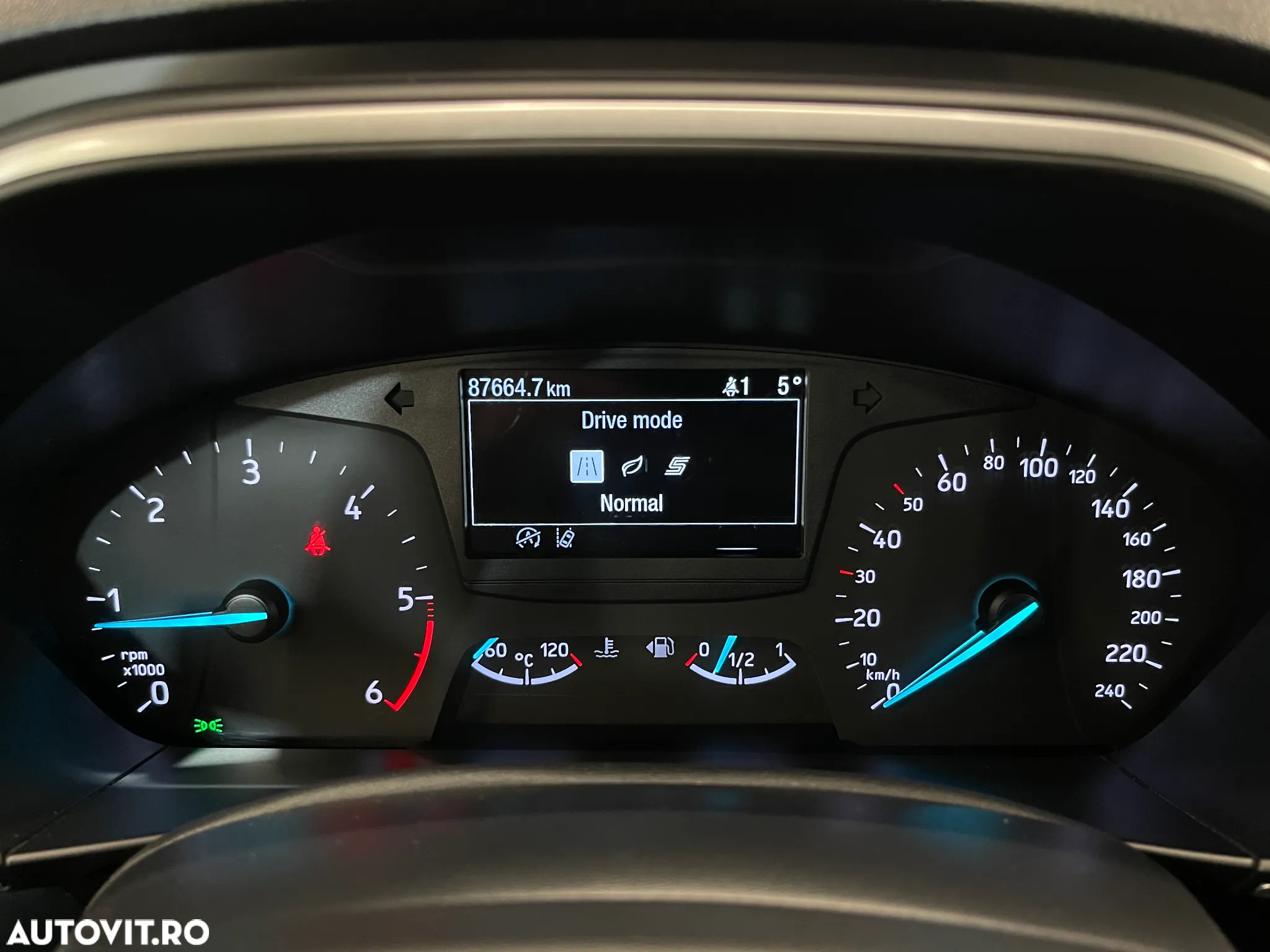 Ford Focus 1.5 EcoBlue Trend Edition - 16