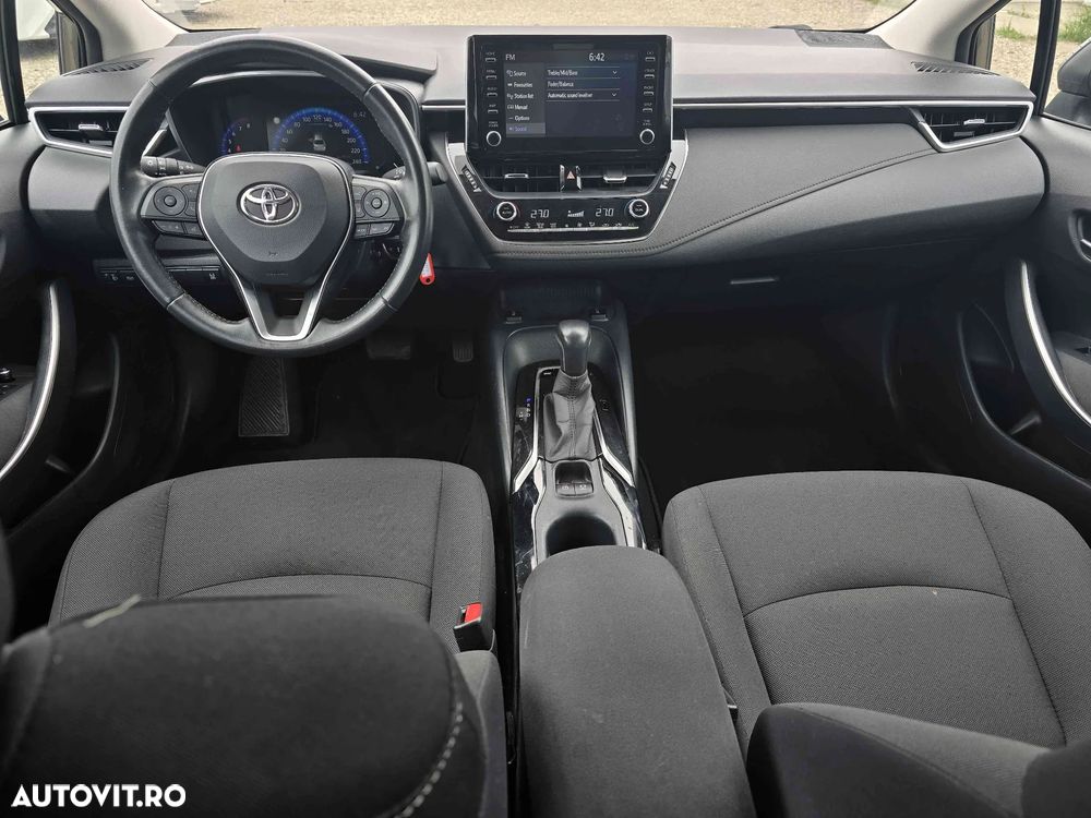Toyota Corolla - 11
